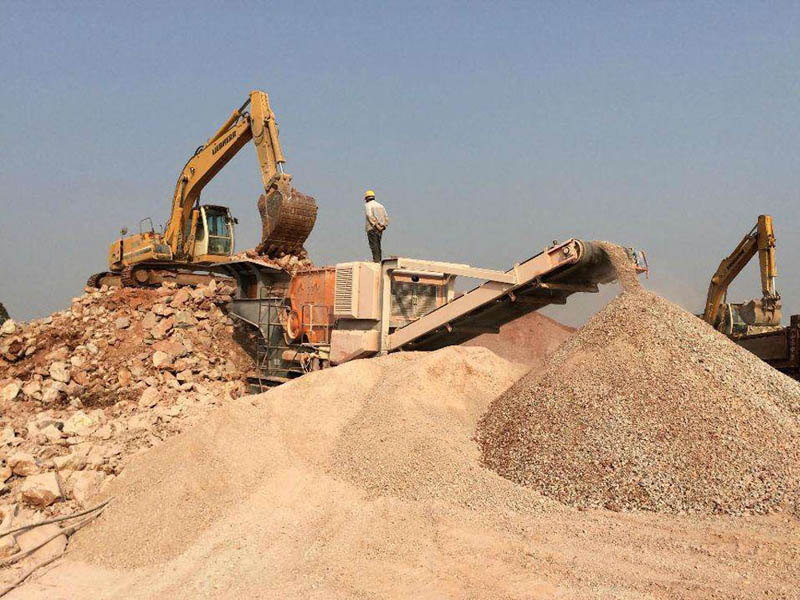 移動(dòng)式破碎制砂機(jī) 移動(dòng)式破碎制砂機(jī)