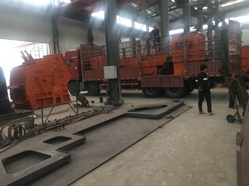 移動(dòng)破碎篩分站廠家 移動(dòng)破碎篩分站廠家