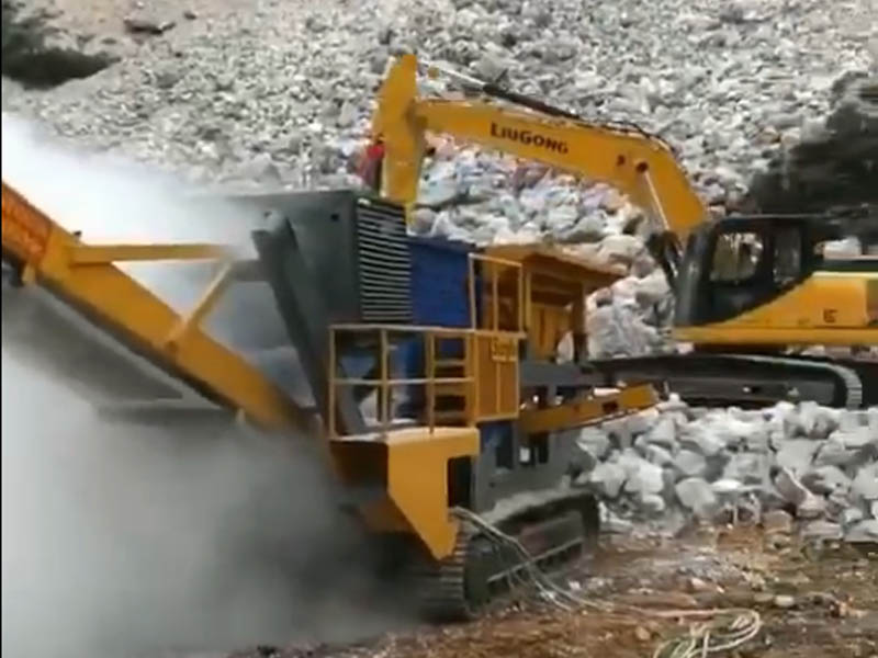 履帶式移動(dòng)破碎站 履帶式移動(dòng)破碎站